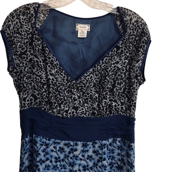 Viola Women’s Silk Dress Cap Sleeve Multi Floral Fit And Flare Size 6 - Picture 6 of 12